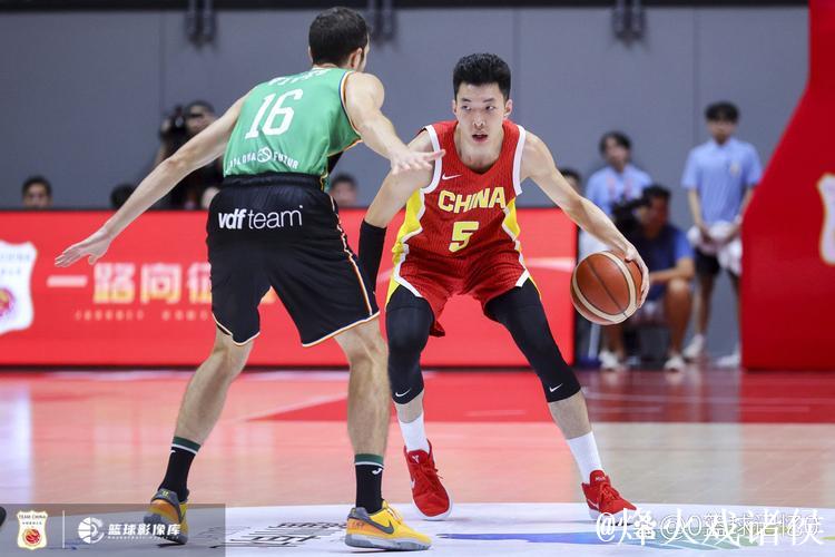 热身赛-中国男篮不敌西甲球队 廖三宁16分 热身赛-中国男篮不敌西甲球队 廖三宁16分