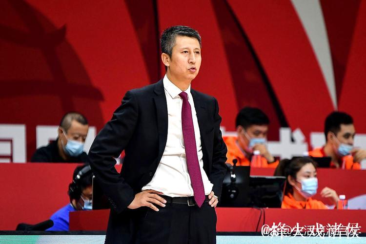 国家队后卫集体低迷,程帅澎伤停,郭士强无奈选择重建 国家队后卫集体低迷,程帅澎伤停,郭士强无奈选择重建